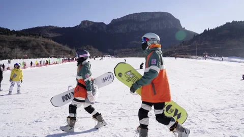 C0027 Video stock 168441845