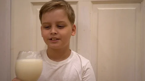 C0105 Stock-Footage 115116736