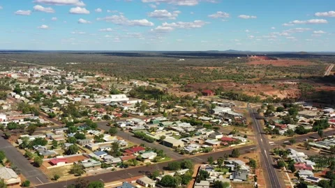 Cabin and tail of Passenger train departing Wagga Wagga train station in 4k. Stock Footage 171189883
