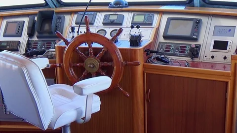 The cabin of the captain of the ship 動画素材 105576375
