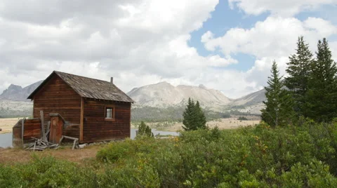 Cabin timelapse Vídeos de archivo 66946382
