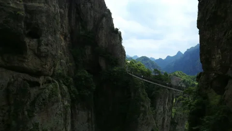 Cable bridge in Yandang Mountain time lapse Video stock 168120574