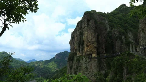 Cable bridge in Yandang Mountain time lapse Vidéo 168122503