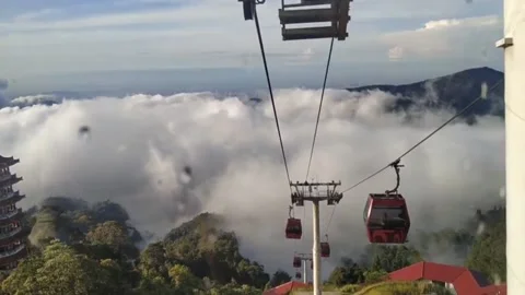 Cable car abbove the cloud 스톡 동영상 208853484