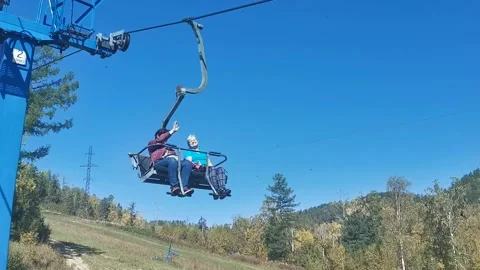 Cable car on the background of a mountain landscape. Stock Footage 140298806