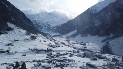 Cable car cableway in the mountain cable car alps 库存影片 102848701