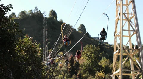 Cable car from the city of Campos do Jordao Video stock 24106906