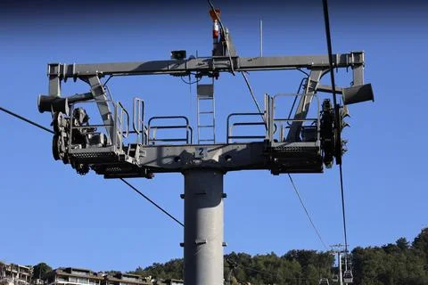 Cable car forest Stock-Fotos