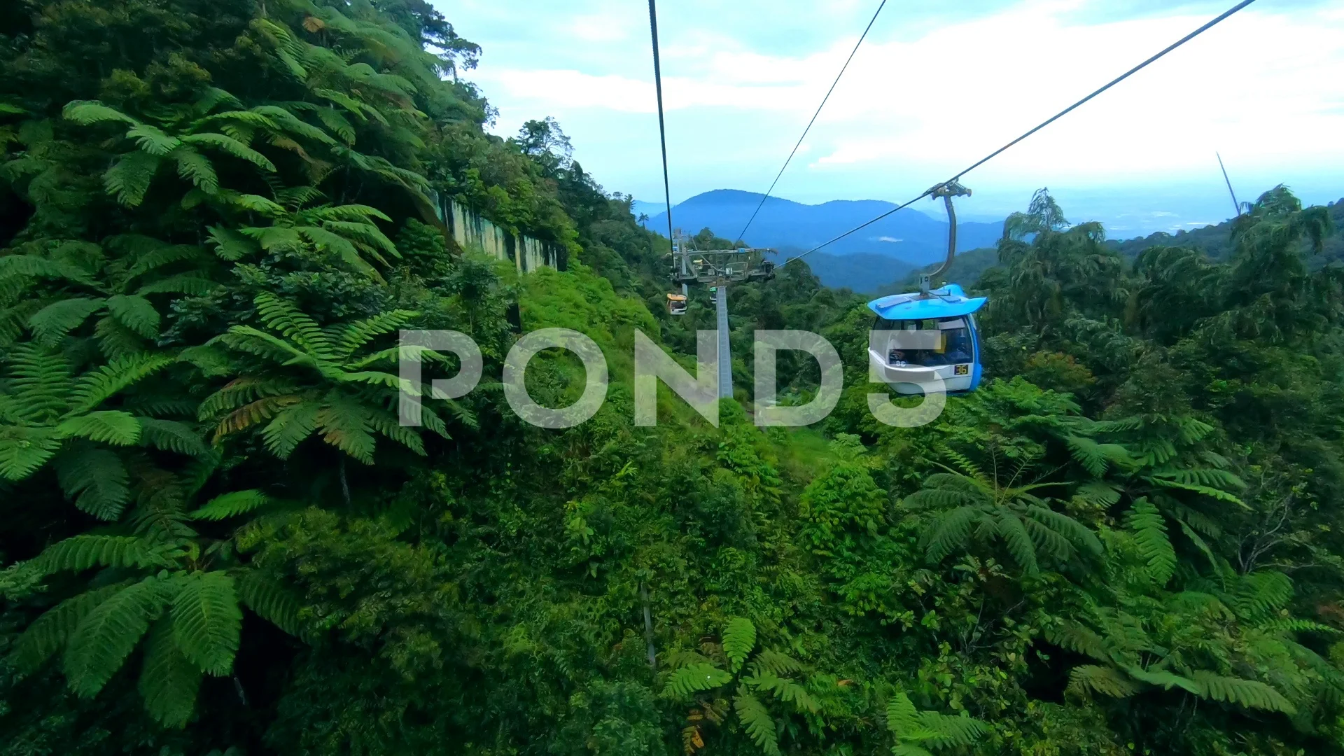 Awana Skyway cable car is a gondola lift, Stock Video