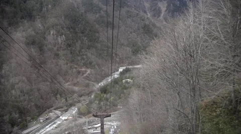 Cable car move down from Shin-hotaka peak in Nagano Japan Video stock 62044973