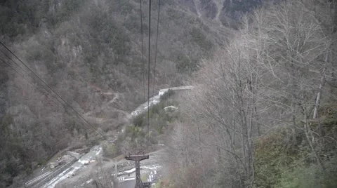 Cable car move down from Shin-hotaka peak in Nagano Japan Video stock 62049462