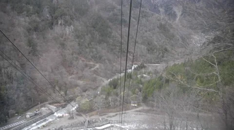 Cable car move down from Shin-hotaka peak in Nagano Japan Video stock 62050061