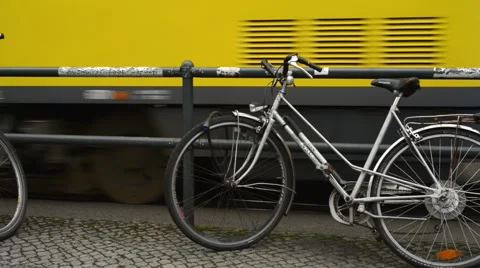 Cable car passing by at Berlin district Mitte at Hackscher Markt 스톡 동영상 47277553