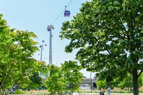 Cable-car ride over the Thames Foto stock