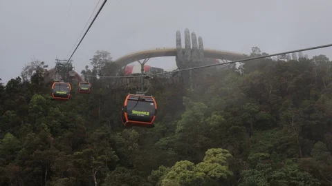 Cable car rides through the fog in the jungle. Stock Footage 128283149