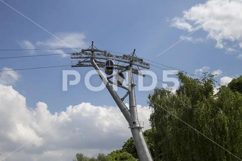 Cable car (ropeway, Cableway), passes over the Moskva River, connects observa Stock Photos