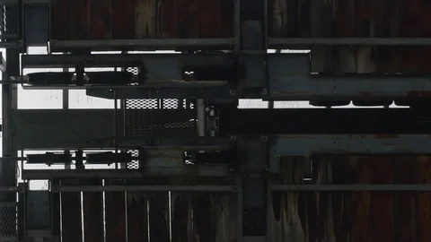 Cable car is seen down when she leave the station boarding passengers Video stock 71006553