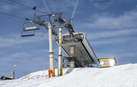 Cable car upper station Nova Hola.. 스톡 사진