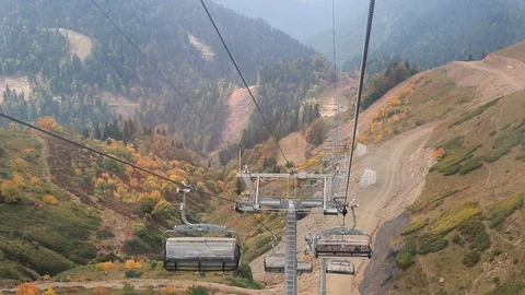 Cable Car way to mountains Vídeos de archivo 118368185