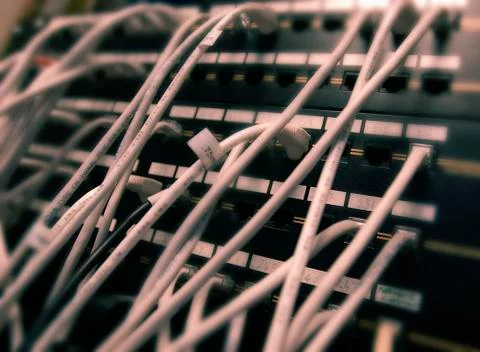 CABLE CONNECTIONS ON LARGE COMPUTER NETWORK Foto stock
