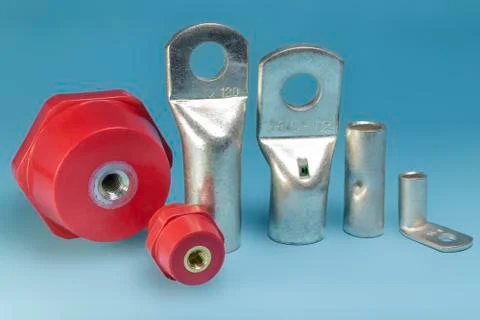 Cable lugs. Connecting electrical cables of different voltages. Stockfoto's