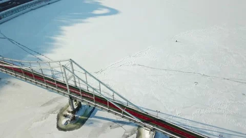Cable-stayed bridge over the river in winter Video stock 146920443