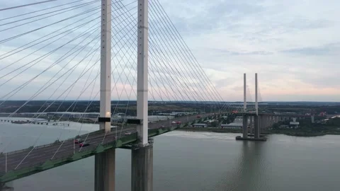 Cable-stayed bridge over Thames river, pylons with supporting cables Video stock 161129294