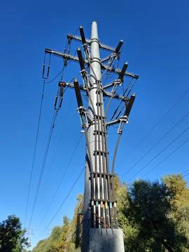 Cable transition pole. Transition structure overhead to underground Foto stock