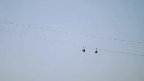 The cableways pass by each other Stock Footage 167991589