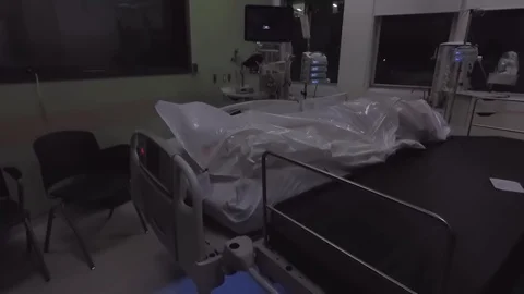 Cadaver in body bag Stock-Footage 112904989