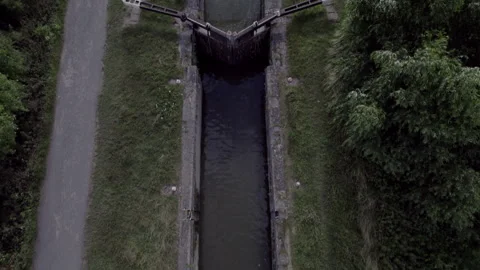 Caen Hill lock flight near Devizes, Wiltshire UK. Stock Footage 245487448