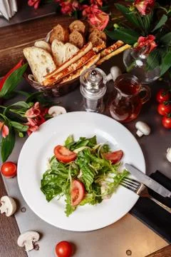 Caesar salad with chicken, cherry tomatoes, lettuce Stock-Fotos