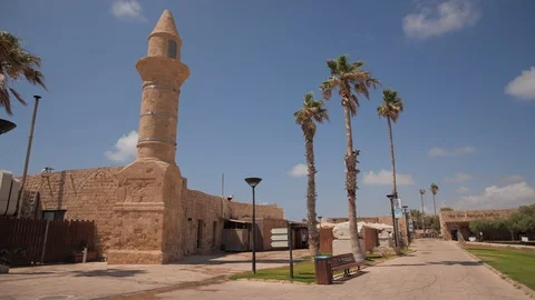Caesarea old harbor mosque Stockbeeldmateriaal 91663624