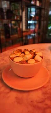 Caf com marshmallow Stock Photos