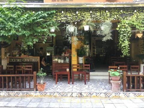 Cafe Front Along Train Street - Hanoi, Vietnam Fotos Stock