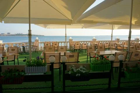 Cafe overlooking the sea 库存照片