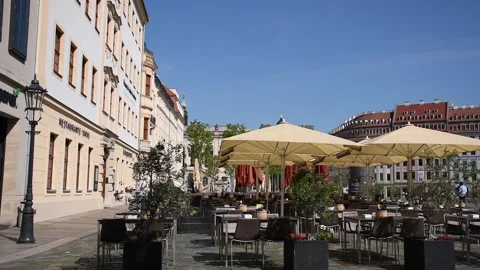 Cafe at street at centre of Dresden Video stock 127664411