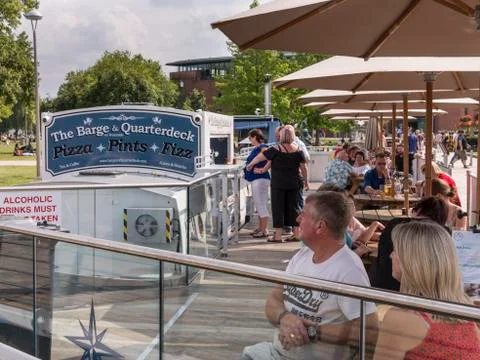 Cafes and restaurants - The Barge & Quarterdeck Riverside Stock Photos