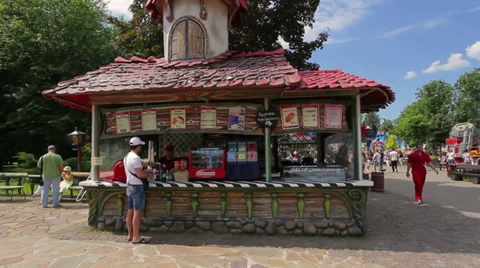 Cafeteria bar Vídeos de archivo 37136489