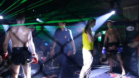 Cage boxing match lights intro Vidéo 51991286