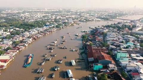The Cai Rang floating market is empty of tourists Video stock 167537348