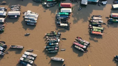 The Cai Rang floating market is empty of tourists Stock Footage 167537431