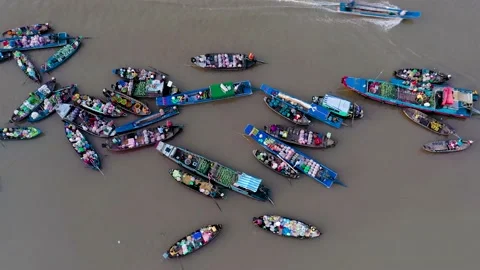 Cai Rang Floating Market Stock Footage 165652942