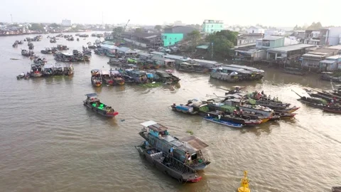 Cai Rang floating market Stock Footage 170345554