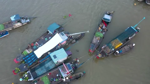 Cai Rang floating market Stock Footage 170345702