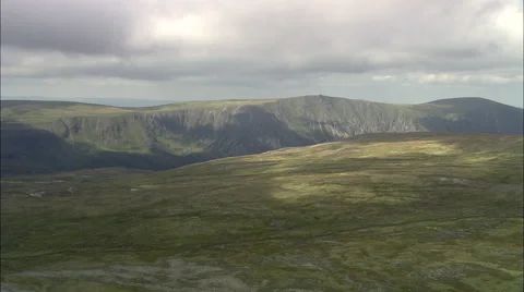 Cairngorms - Loch Einich Revealed Stock Footage 65199533