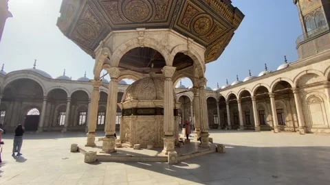 Cairo, Egypt - Desember 12, 2021 courtyard of the Mosque of Muhammad Ali Stock Footage 202338157