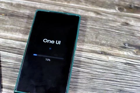 Cairo, Egypt, January 10 2025: Samsung software update for Samsung Flagship.. Stock Photos