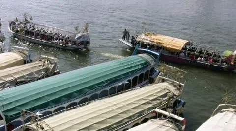 Cairo nile boats Видео 10979476