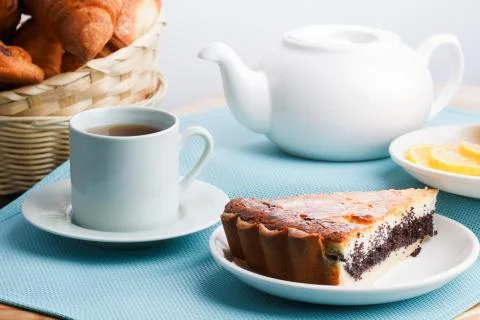 Cake and tea Stock Photos